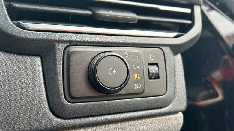 Ford Tourneo Custom 340 L1 Electric Rwd 160kW 65kWh H1 Titanium X 8 seater Auto